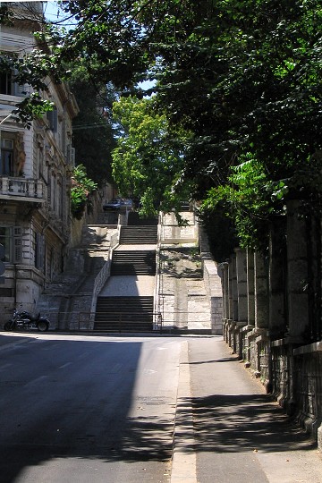 img00008.jpg