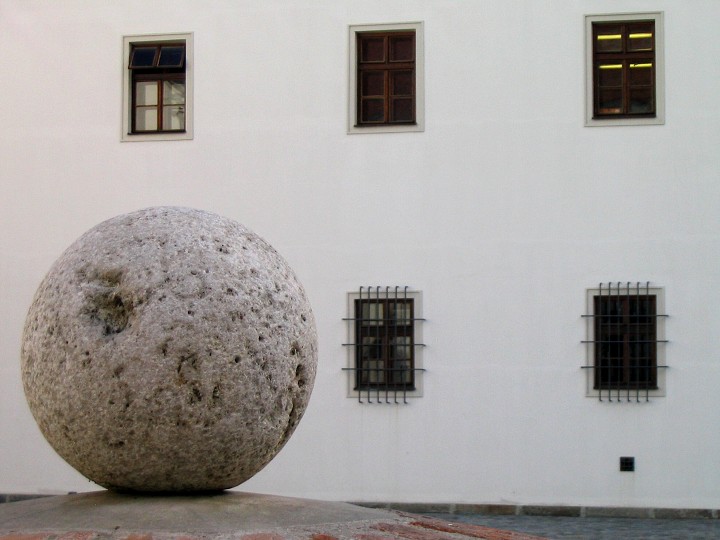img00008.jpg