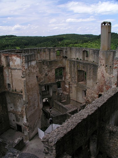 img00008.jpg