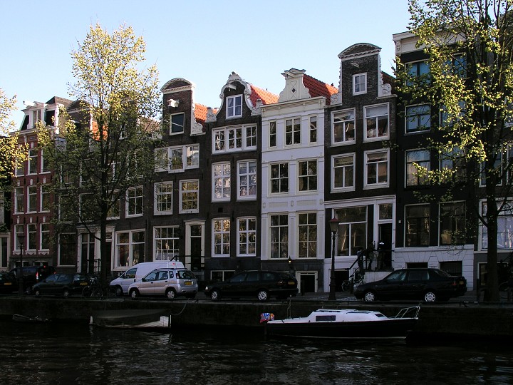 img00004.jpg