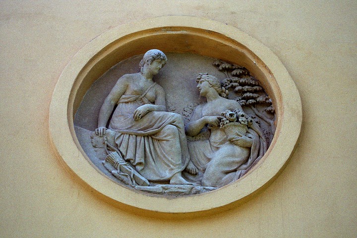 img00004.jpg