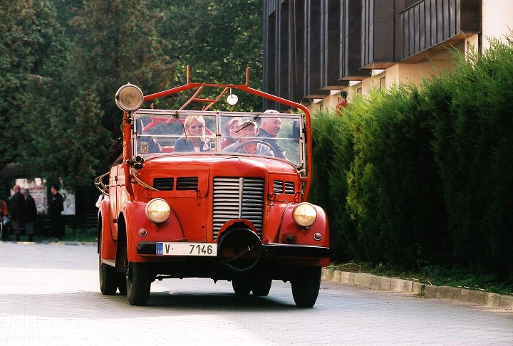 img00004.jpg