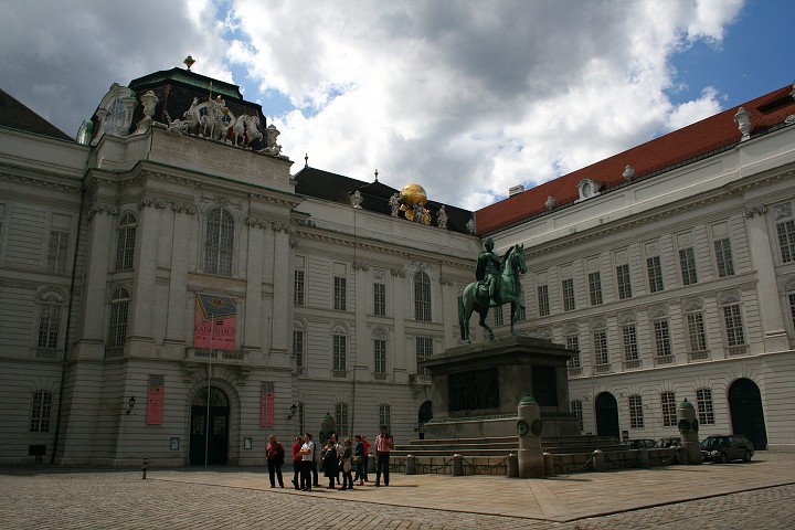 img00018.jpg