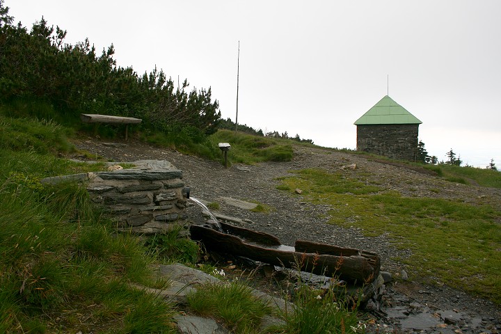 img00004.jpg