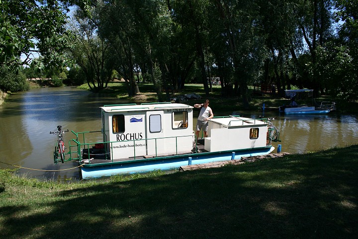 img00014.jpg