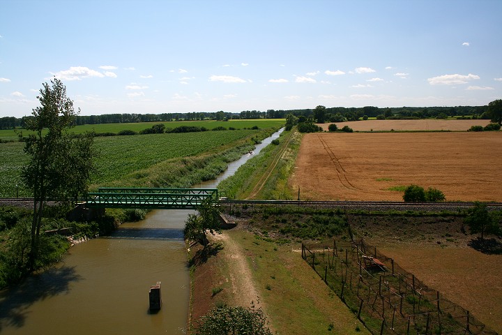 img00015.jpg