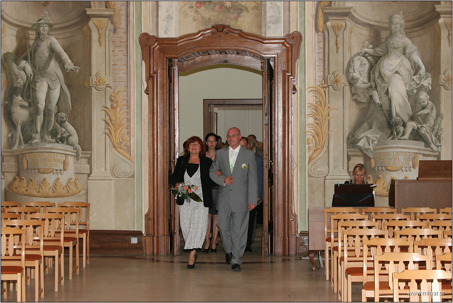 img00007.jpg