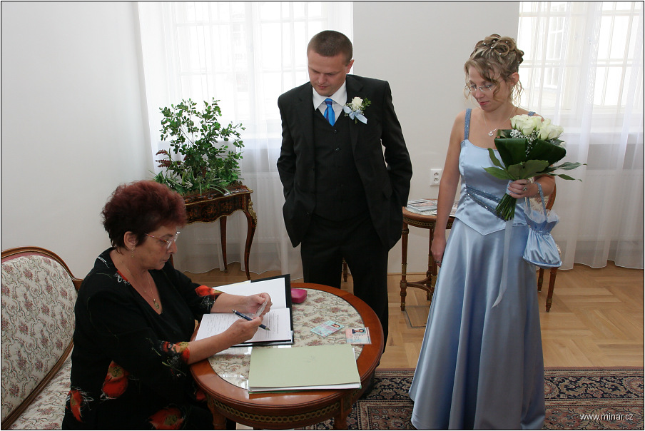 img00004.jpg