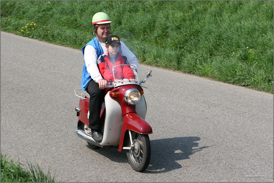 img00004.jpg