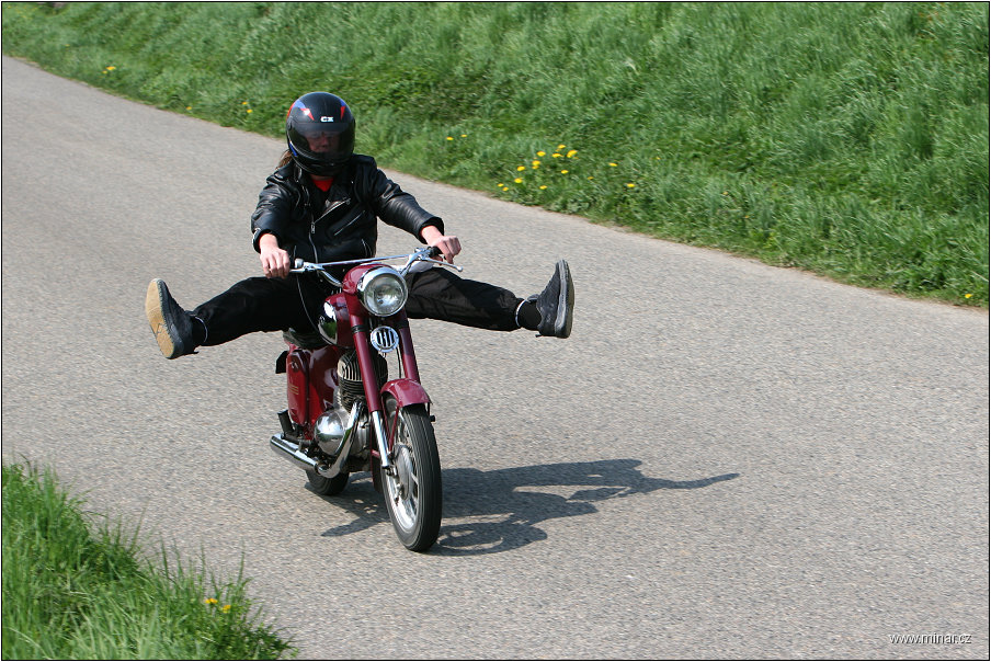 img00017.jpg