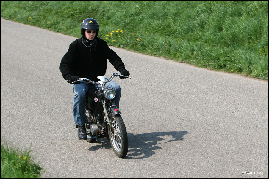 img00019.jpg