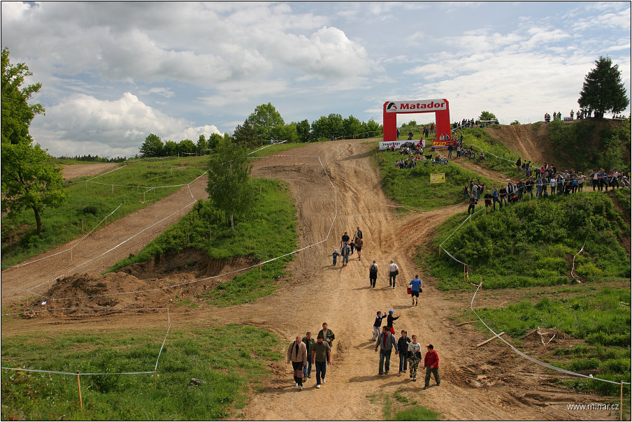 img00004.jpg