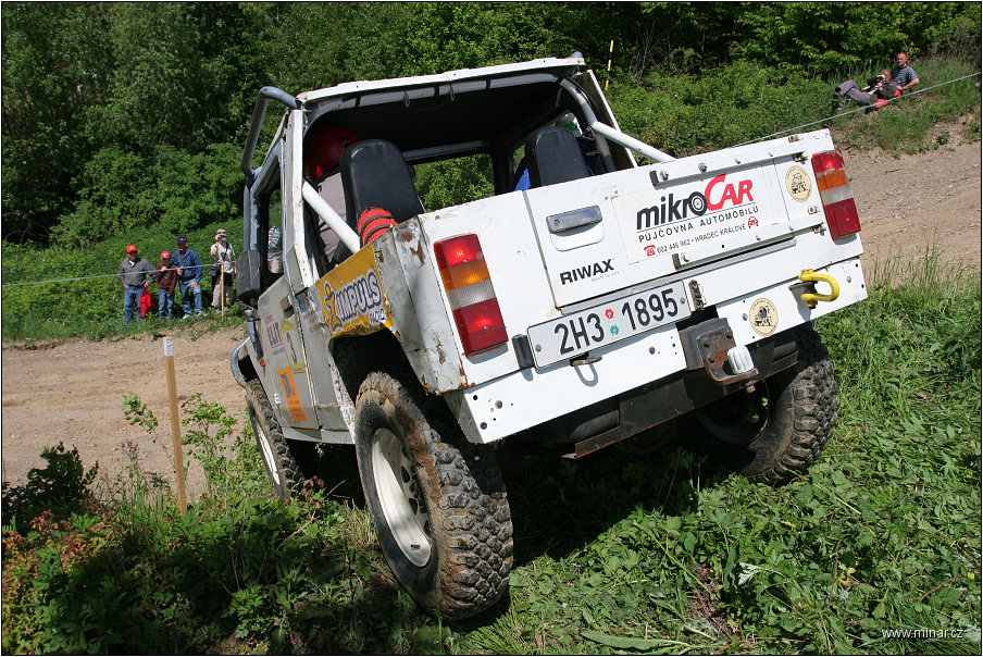 img00021.jpg