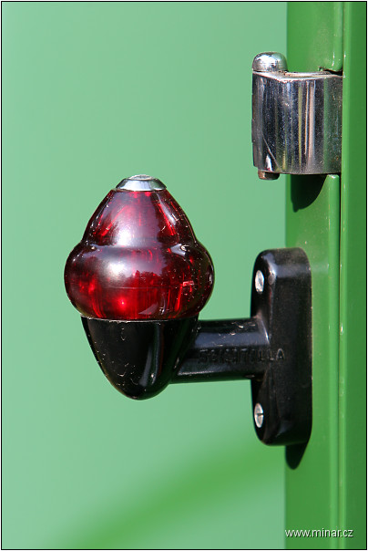 img00027.jpg