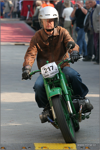 img00032.jpg