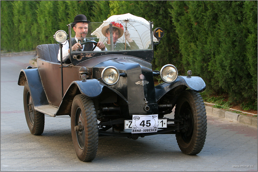 img00054.jpg