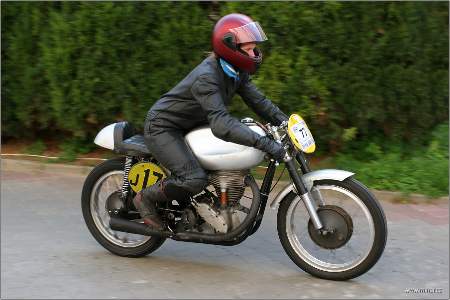 img00067.jpg