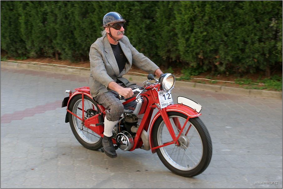 img00086.jpg