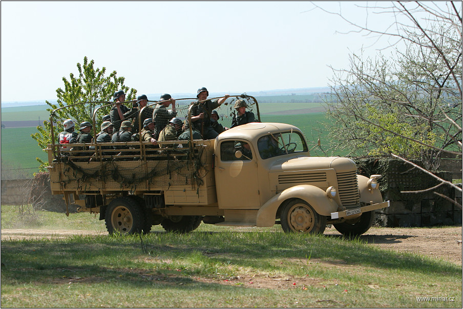 img00007.jpg