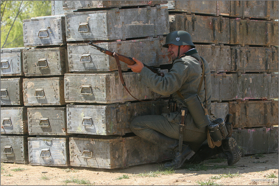 img00030.jpg