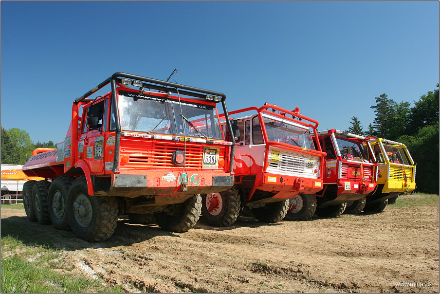img00002.jpg