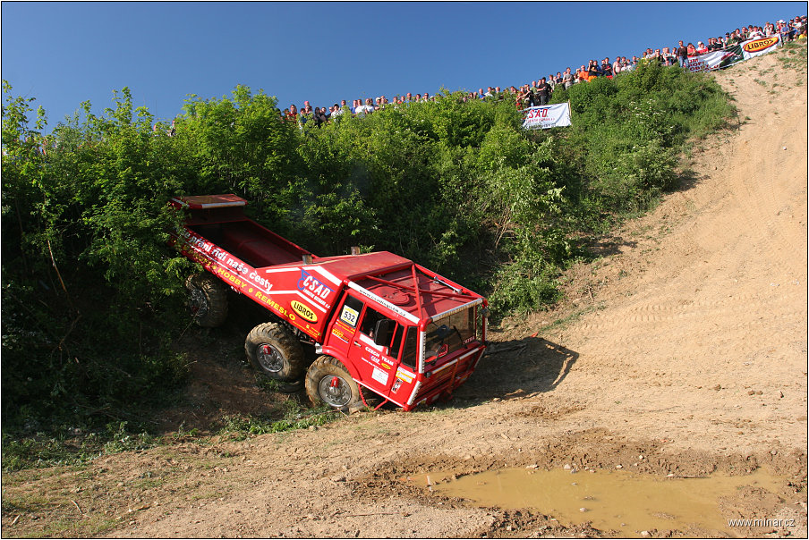 img00104.jpg
