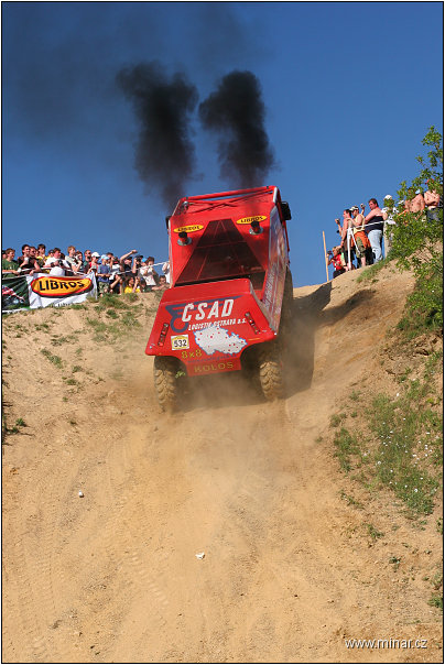img00105.jpg