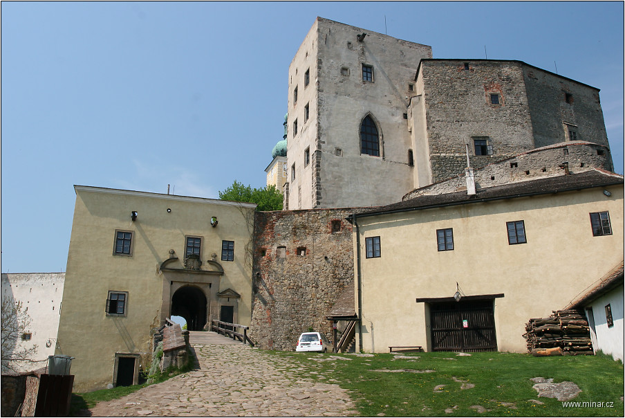 img00005.jpg