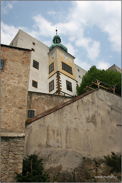 img00006.jpg