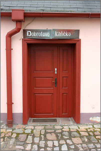 img00030.jpg