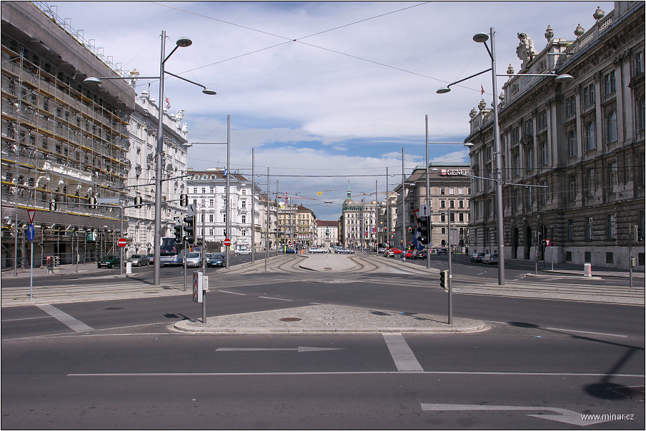 img00018.jpg