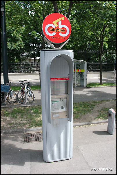 img00033.jpg