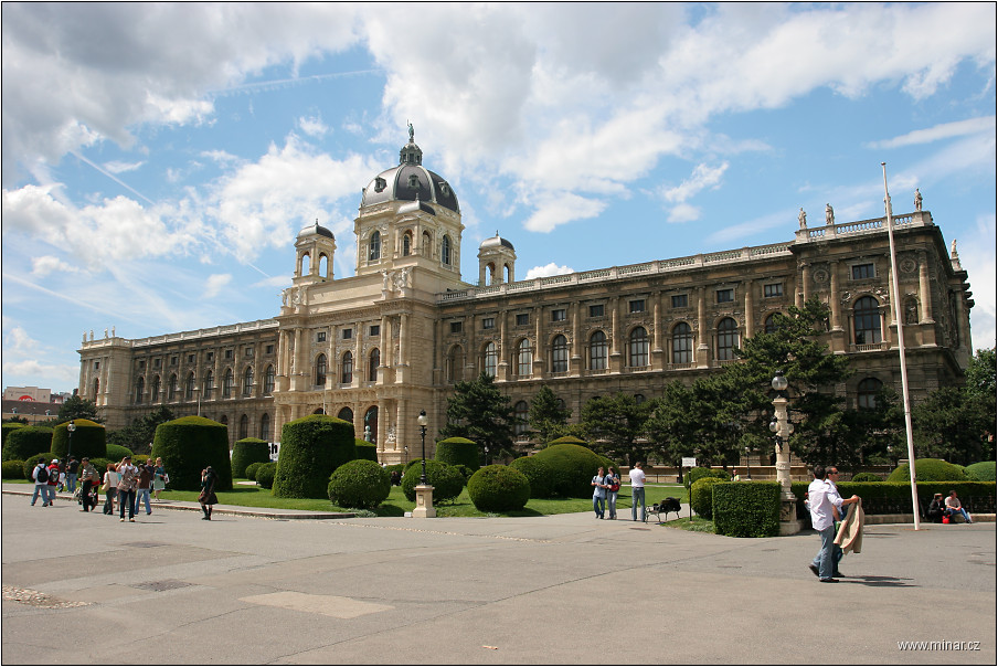 img00042.jpg