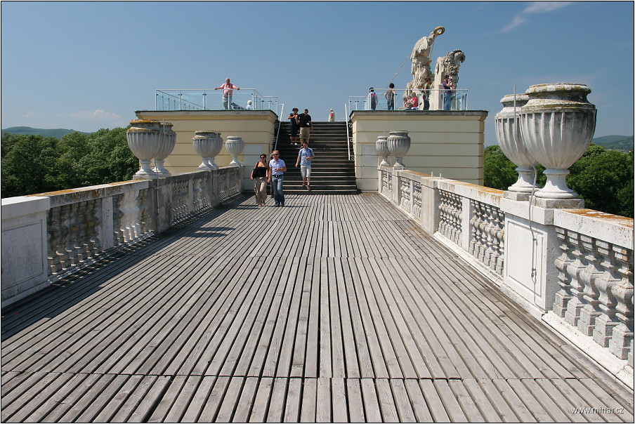 img00085.jpg
