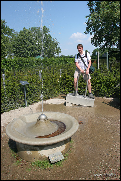 img00094.jpg
