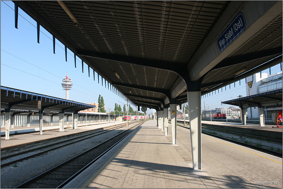 img00106.jpg