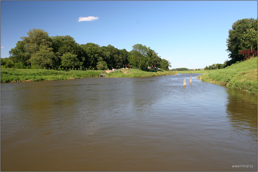 img00028.jpg