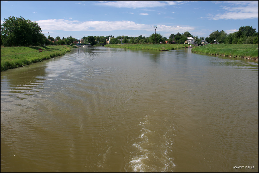 img00032.jpg