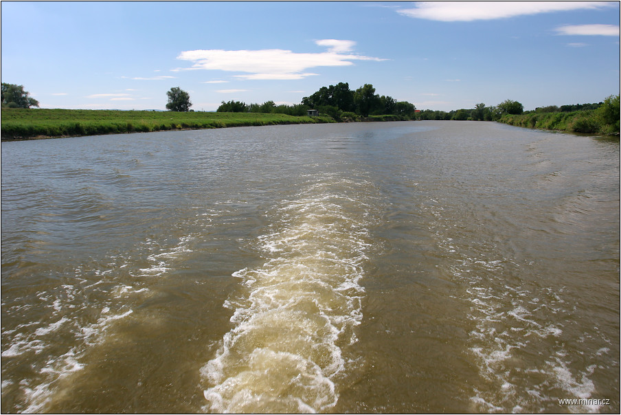 img00035.jpg