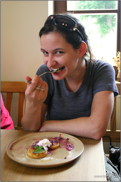 img00009.jpg