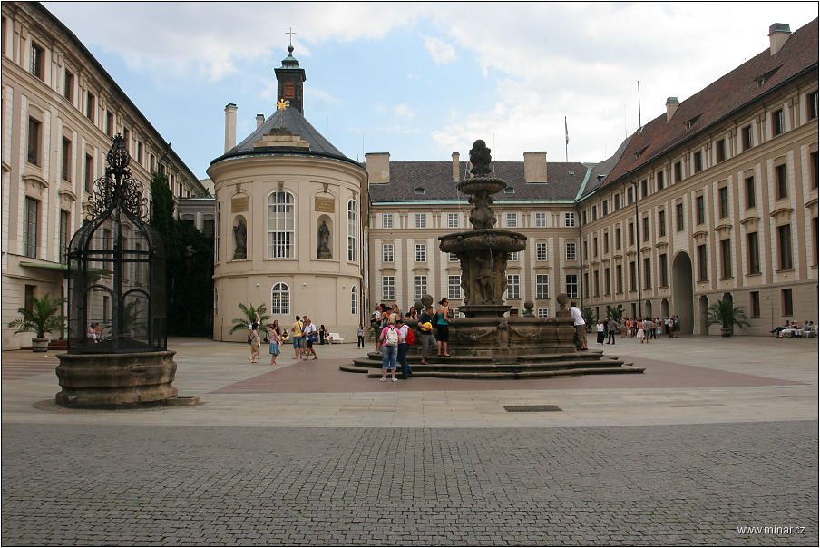 img00020.jpg